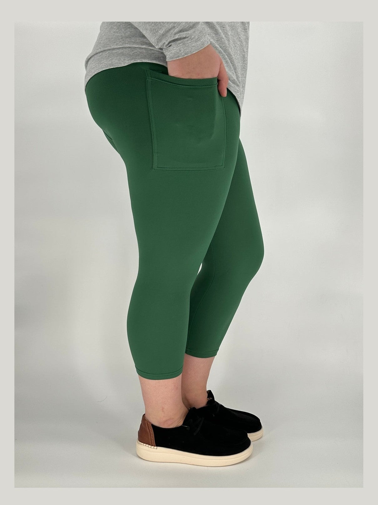Pine Green Leggings/Capri w/ Pockets