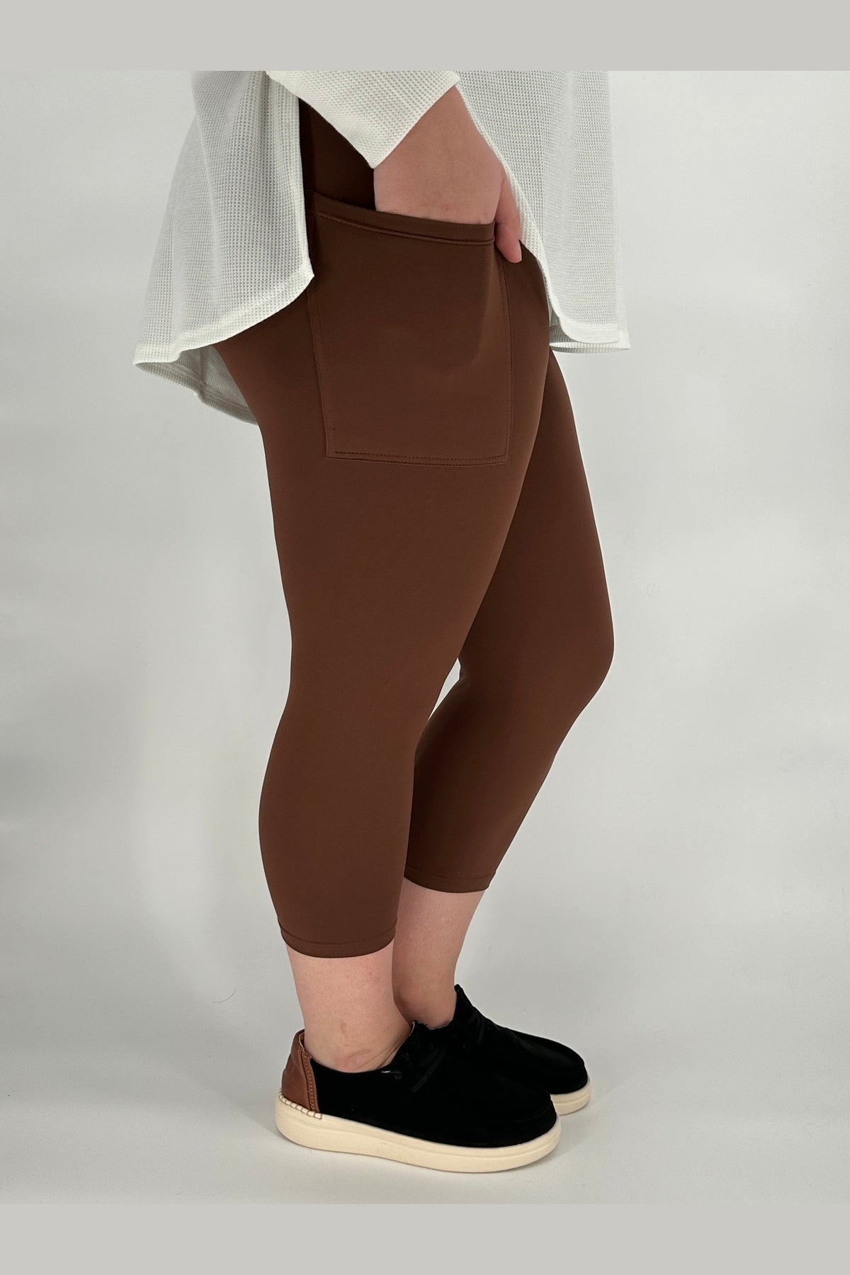 True Brown Leggings/Capri w/ Pockets