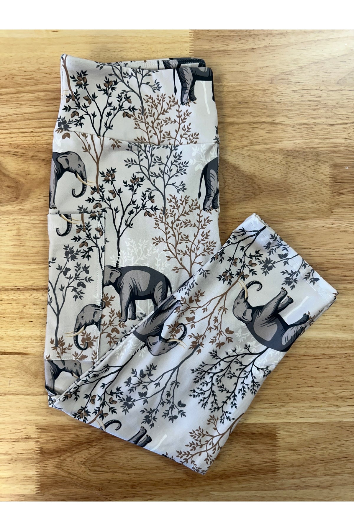 Safari Elephant Capri w/ Pockets