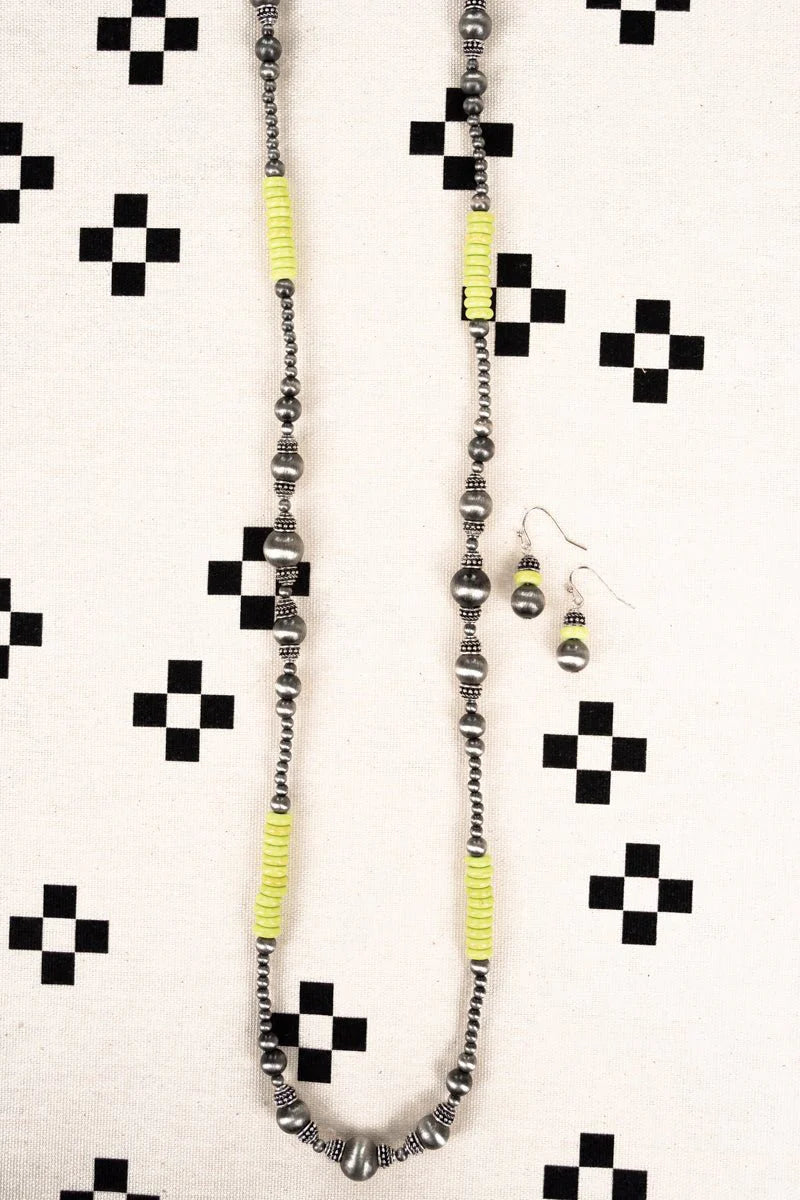 Green Claremore Silver Pearl Necklace Set