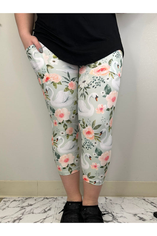 Spring Swan Capri w/ Pockets