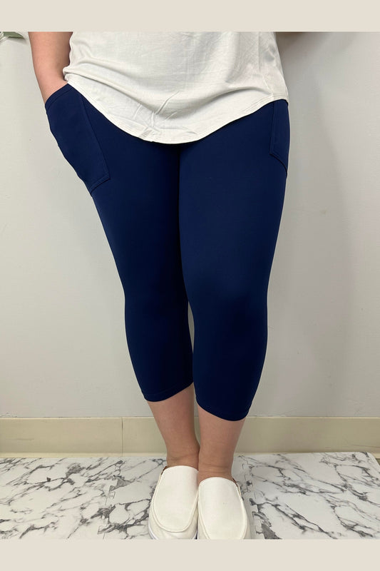 Navy Capri w/ Pockets