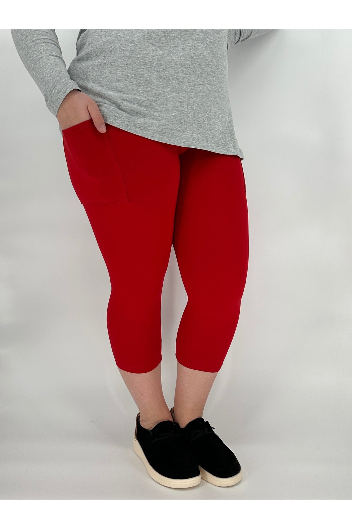 Red Leggings/Capri w/ Pockets