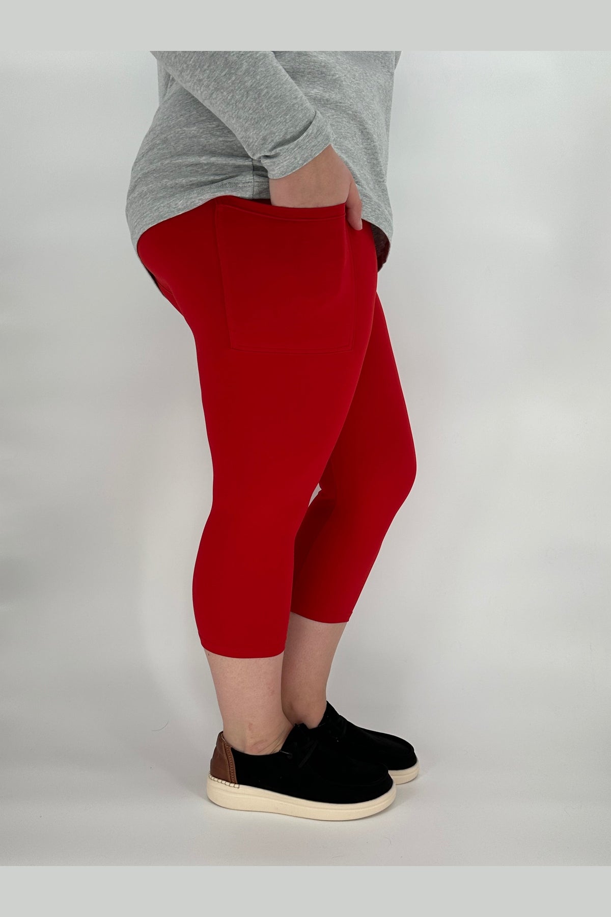 Red Leggings/Capri w/ Pockets