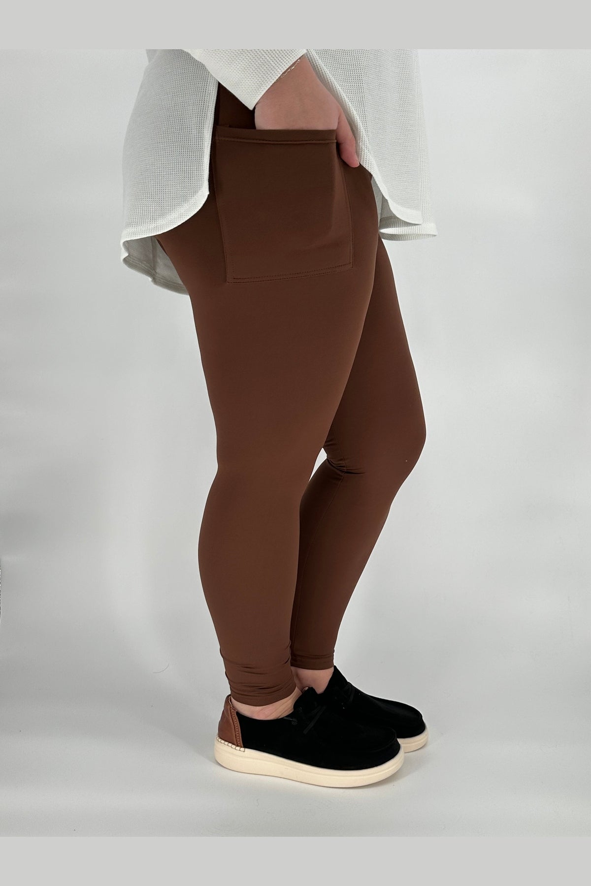 True Brown Leggings/Capri w/ Pockets