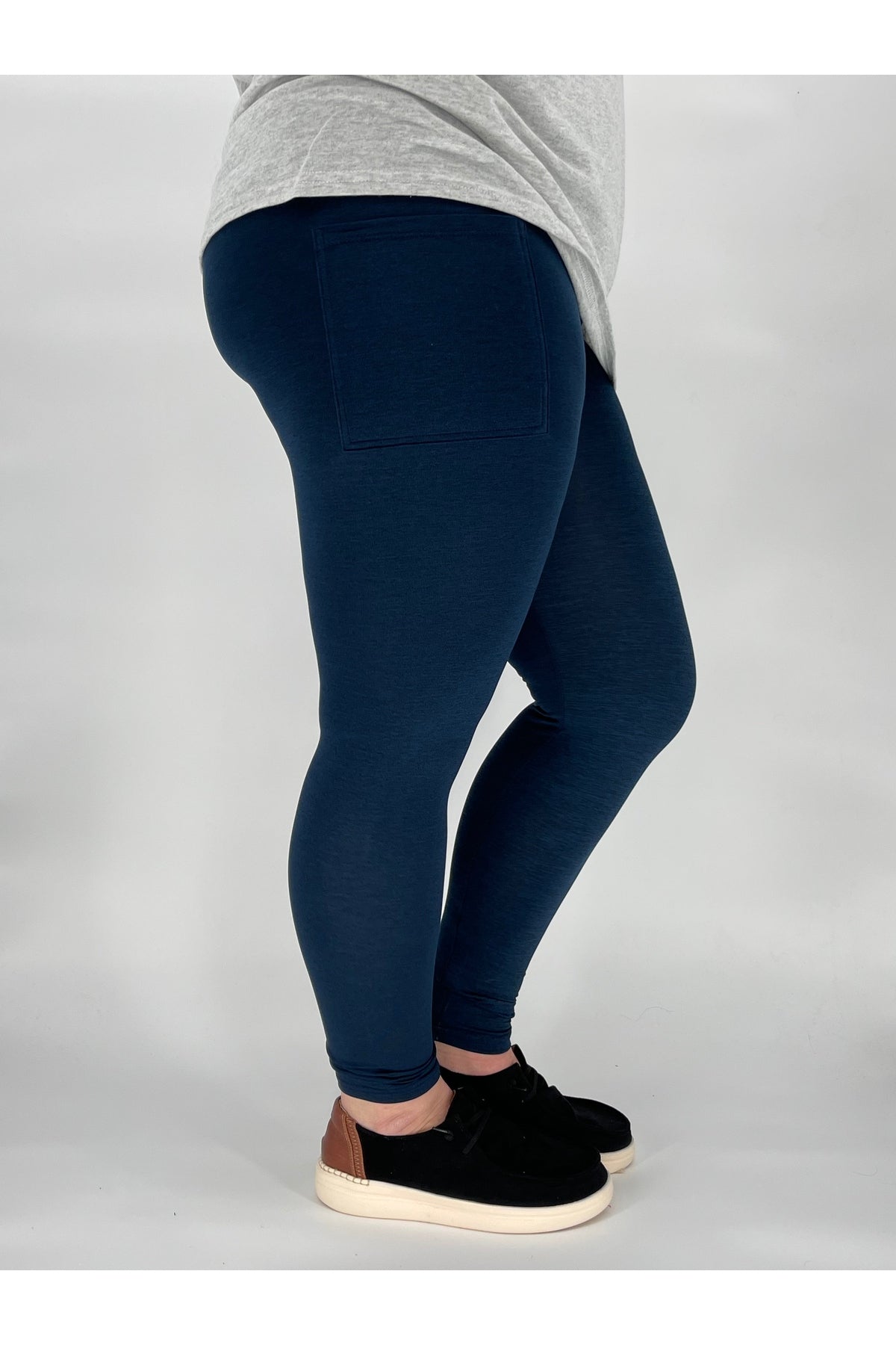 Navy Fleece Leggings w/ Pockets