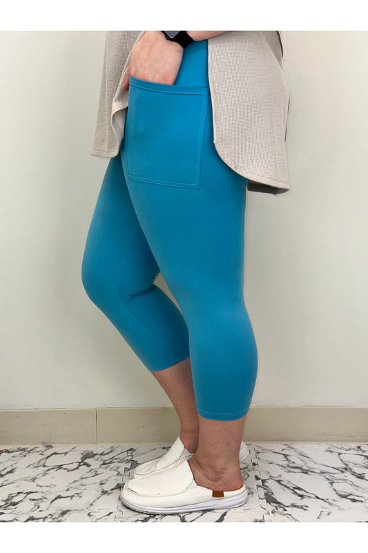 Baby Blue Capri w/ Pockets