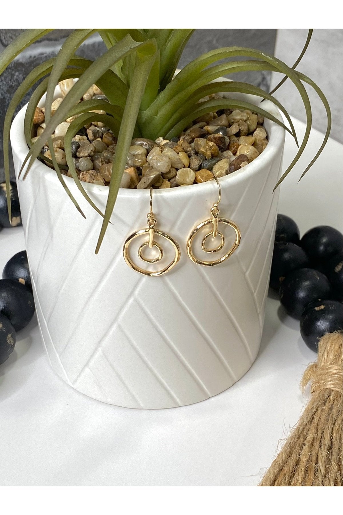 Hammered Metal Inner Double Round Drop Earrings in Gold