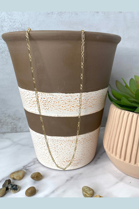 Dainty Oval Chain Link Necklace in Gold