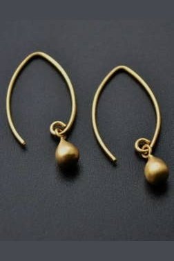 Marquis Droplet Earrings in Gold