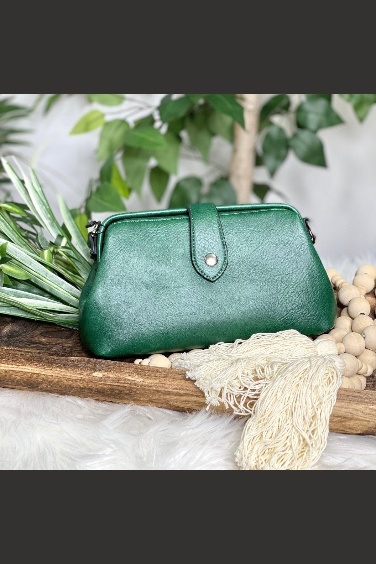 Maple Crossbody Purse in Emerald