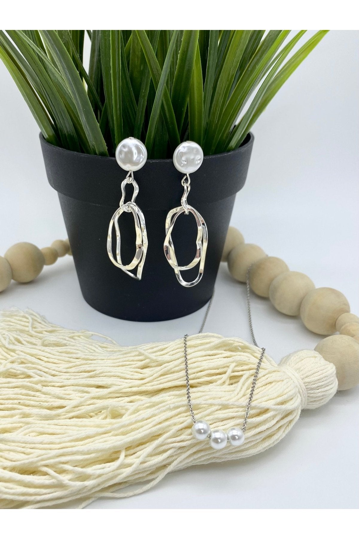 Pearl Waves Earrings in Silver